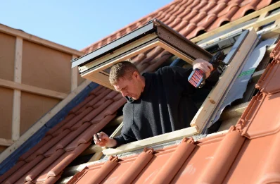 Pose de fenêtres de toit Velux à Aigné